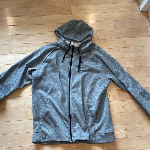 Nike Dryfit Zip Up - Picture 3 of 3